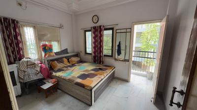 Bedroom Image of 900 Sq.ft 3 BHK Apartment / Flat for sale in Shahibaug Ahmedabad for Rs. 6500000
