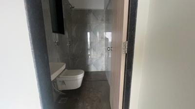 Bathroom Image of 550 Sq.ft 1 BHK Apartment / Flat for sale in Ufasa Fortune Star, Byculla Mumbai for Rs. 17500000