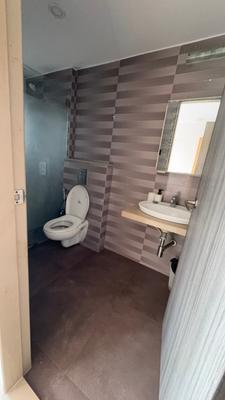 Image of 1200 Sq.ft 3 BHK Apartment / Flat for sale in Bandra West, Mumbai for Rs. 60000000