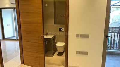 Bathroom Image of 1640 Sq.ft 3 BHK Apartment / Flat for sale in Dasna Ghaziabad for Rs. 14800000