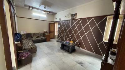 Living Room Image of 900 Sq.ft 3 BHK Apartment / Flat for sale in Shahibaug Ahmedabad for Rs. 6500000