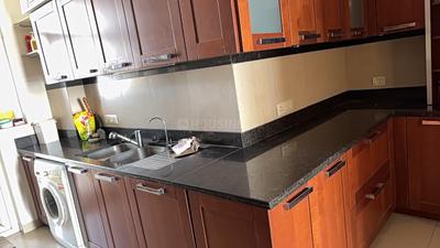 Kitchen Image of 3930 Sq.ft 4 BHK Apartment / Flat for sale in Central Park Resorts, Sector 48 Gurgaon for Rs. 142500000