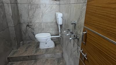 Image of 1250 Sq.ft 2 BHK Builder Floor for rent in Indira Nagar, Lucknow for Rs. 15000