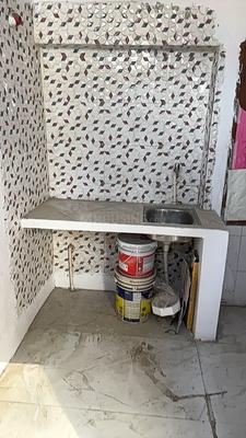 Kitchen Image of 720 Sq.ft 1 RK Builder Floor for rent in Signature View Apartment, Mukherjee Nagar New Delhi for Rs. 8500