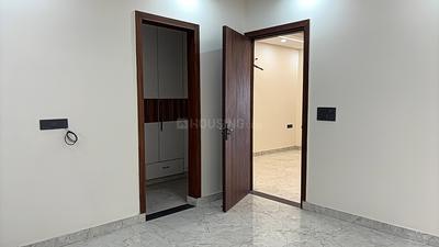 Bedroom Image of 2430 Sq.ft 3 BHK Builder Floor for sale in Sector 28 Faridabad for Rs. 27000000