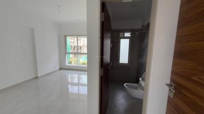 Image of 800 Sq.ft 2 BHK Apartment / Flat for sale in Vile Parle East, Mumbai for Rs. 41800000