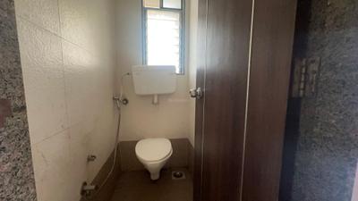 Bathroom Image of 700 Sq.ft 1 BHK Apartment / Flat for sale in Jay Gurudev Sai Ornate, Ulwe Navi Mumbai for Rs. 7000000