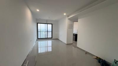 Living Room Image of 800 Sq.ft 2 BHK Apartment / Flat for rent in DLH Leo Tower, Andheri West Mumbai for Rs. 100000