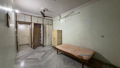 Bedroom Image of 1400 Sq.ft 2 BHK Apartment / Flat for rent in Subhanpura Vadodara for Rs. 18000