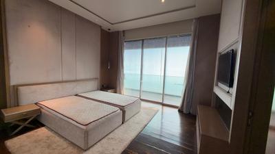Bedroom Image of 4500 Sq.ft 4 BHK Apartment / Flat for sale in Bandra West Mumbai for Rs. 260000000