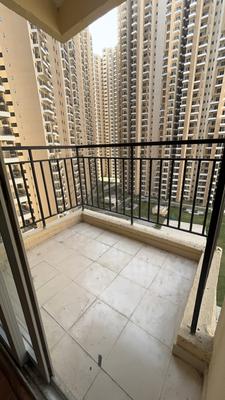 Image of 1230 Sq.ft 2.5 BHK Apartment / Flat for sale in Amrapali Verona Heights, Noida Extension, Greater Noida for Rs. 9400000