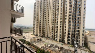 Balcony Image of 750 Sq.ft 2 BHK Apartment / Flat for sale in Signature Global The Millennia 3, Sector 37D Gurgaon for Rs. 8000000