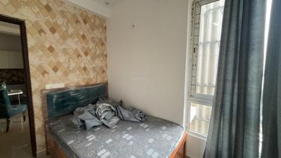 Bedroom Image of 770 Sq.ft 2 BHK Apartment / Flat for rent in Prateek Grand City, Siddharth Vihar Ghaziabad for Rs. 26000