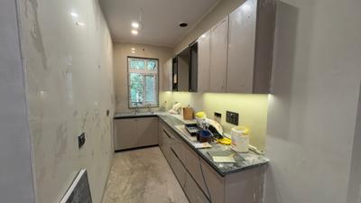 Kitchen Image of 750 Sq.ft 2 BHK Builder Floor for sale in Paschim Vihar New Delhi for Rs. 15000000