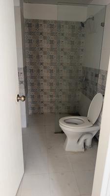 Bathroom Image of 625 Sq.ft 1 BHK Apartment / Flat for sale in Sunskriti II, Sector 33 Bhiwadi for Rs. 2300000
