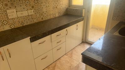 Kitchen Image of 1000 Sq.ft 2 BHK Apartment / Flat for rent in Rise Organic Homes Phase 1, Mahurali Ghaziabad for Rs. 20000