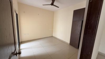 Bedroom Image of 950 Sq.ft 2 BHK Apartment / Flat for rent in Charms Castle, Raj Nagar Extension Ghaziabad for Rs. 15000