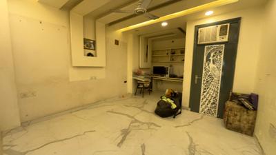 Bedroom Image of 1350 Sq.ft 3 BHK Builder Floor for sale in Vikaspuri New Delhi for Rs. 23000000