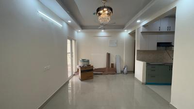 Living Room Image of 1045 Sq.ft 3 BHK Apartment / Flat for rent in Amrapali Dream Valley 2, Noida Extension Greater Noida for Rs. 21400