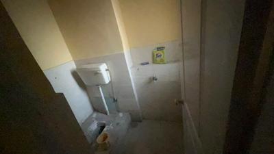 Bathroom Image of 1110 Sq.ft 3 BHK Apartment / Flat for rent in Paras Tierea, Sector 137 Noida for Rs. 26000