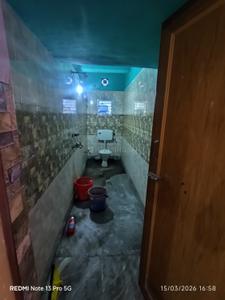 Bathroom Image of 1210 Sq.ft 3 BHK Apartment / Flat for sale in Airport Gate no. 1 Kolkata for Rs. 5200000
