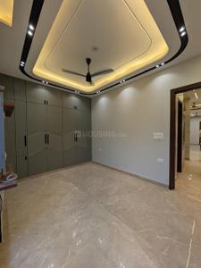 Bedroom Image of 900 Sq.ft 2 BHK Builder Floor for rent in Rajouri Garden New Delhi for Rs. 40000
