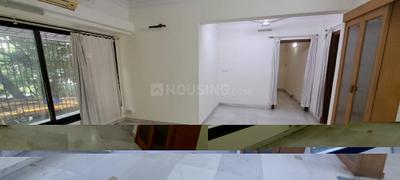 Bedroom Image of 750 Sq.ft 2 BHK Apartment / Flat for rent in Santacruz West Mumbai for Rs. 100010