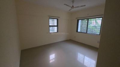 Bedroom Image of 980 Sq.ft 2 BHK Apartment / Flat for rent in Magarpatta Iris, Magarpatta City Pune for Rs. 40000