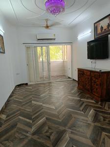 Hall Image of 1050 Sq.ft 2 BHK Apartment / Flat for sale in Prashant Apartments, Patparganj New Delhi for Rs. 16100000