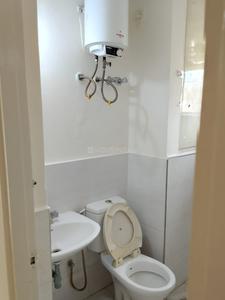 Bathroom Image of 1221 Sq.ft 3 BHK Apartment / Flat for sale in DLF Woodland Heights, Bommasandra Bengaluru for Rs. 7500000