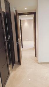 Hall Image of 550 Sq.ft 1 BHK Apartment / Flat for sale in Hiranandani Regent Hill A B C D And E Wing, Powai Mumbai for Rs. 19000000
