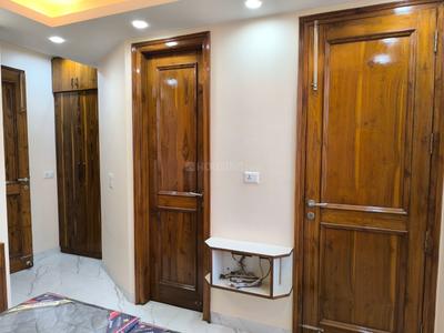 Bedroom Image of 900 Sq.ft 2 BHK Builder Floor for rent in Lajpat Nagar New Delhi for Rs. 75000
