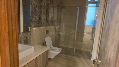 Bathroom Image of 1860 Sq.ft 3 BHK Apartment / Flat for sale in Ambience Creacions, Sector 22 Gurgaon for Rs. 32000000