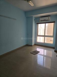 Hall Image of 1900 Sq.ft 3.5 BHK Apartment / Flat for sale in Mahagun Moderne, Sector 78 Noida for Rs. 32000000