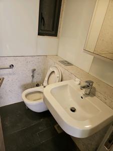 Common Bathroom Image of 1150 Sq.ft 2 BHK Apartment / Flat for sale in Lodha Dioro, Sion Mumbai for Rs. 32500000