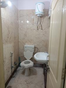 Bathroom Image of 1500 Sq.ft 1 RK Builder Floor for rent in Indira Nagar Lucknow for Rs. 18000