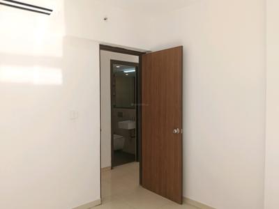 Bedroom Image of 900 Sq.ft 2 BHK Apartment / Flat for rent in Lodha Splendora Riverview, Kasarvadavali Thane for Rs. 27989