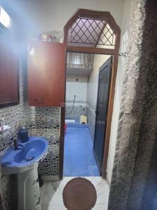 Bathroom Image of 1080 Sq.ft 4 BHK Builder Floor for sale in Pandav Nagar New Delhi for Rs. 8200000