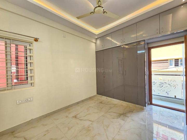 Home track Bedroom 1