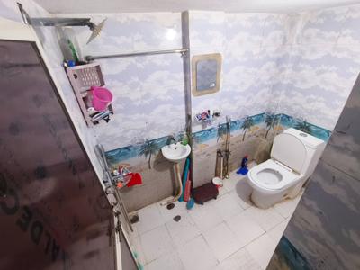 Bathroom Image of 1000 Sq.ft 3 BHK Independent House for sale in Kamri Marg Ujjain for Rs. 8500000