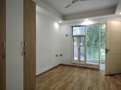 Bedroom Image of 1800 Sq.ft 3 BHK Builder Floor for sale in Freedom Fighters Enclave New Delhi for Rs. 11500000