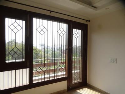 Bedroom Image of 1500 Sq.ft 3 BHK Independent House for rent in Chittaranjan Park New Delhi for Rs. 80000