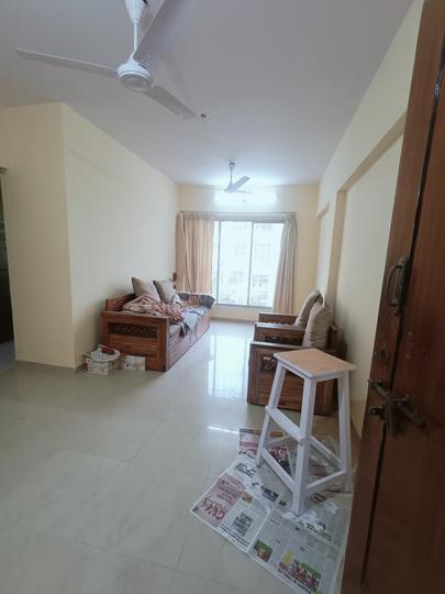 Hall Image of 450 Sq.ft 1 BHK Apartment / Flat for rent in West View, Kandivali West Mumbai for Rs. 30000