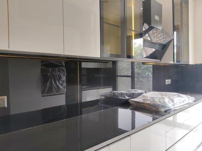 Kitchen Image of 480 Sq.ft 1 BHK Apartment / Flat for rent in Sector 30 Gurgaon for Rs. 27000