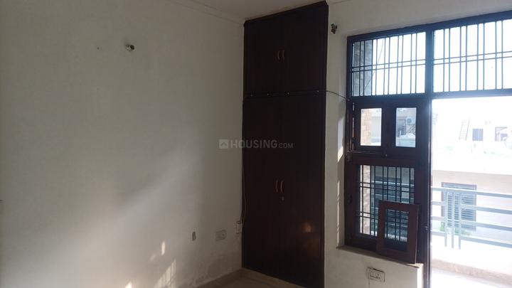 Rajinder Singh Market, Sector 28 Bedroom 1