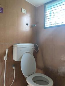 Common Bathroom Image of 1590 Sq.ft 3 BHK Apartment / Flat for sale in Parsn Aahana, Vengaivasal Chennai for Rs. 12900000