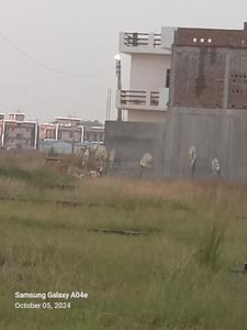 Near Utraitia Junction More Images 2