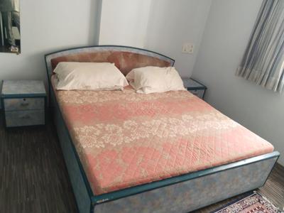 Bedroom Image of 1200 Sq.ft 2 BHK Apartment / Flat for rent in Vraj Vihar Apartment, Jodhpur Ahmedabad for Rs. 28000