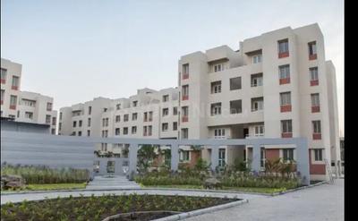 Gallery Cover Image of 425 Sq.ft 1 BHK Apartment / Flat for sale in Talegaon Dhamdhere for Rs. 1500000