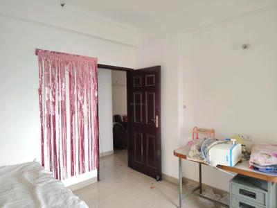 Bedroom Image of 1045 Sq.ft 2 BHK Apartment / Flat for sale in Paramount Floraville, Sector 137 Noida for Rs. 11800000